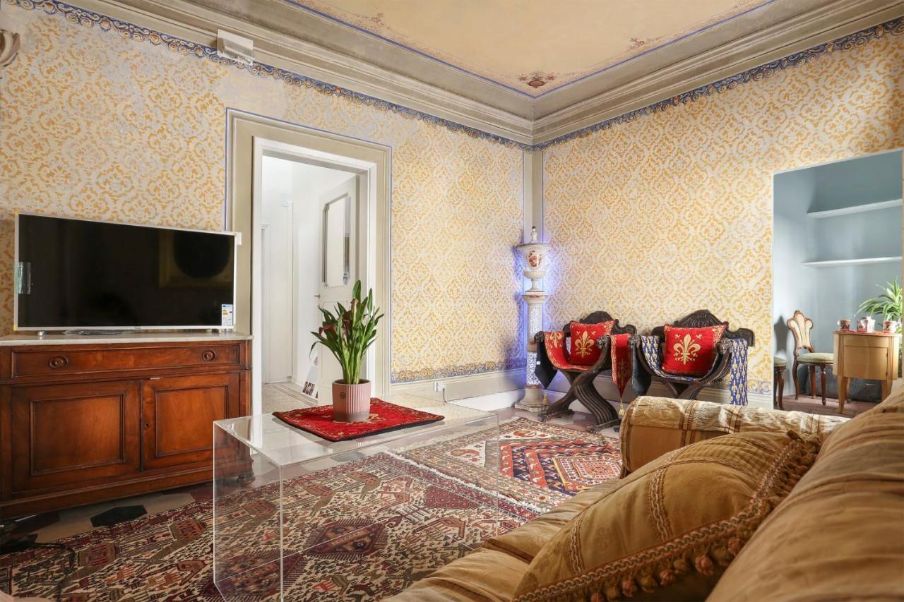 Lullaby Near Palazzo Vecchio And Piazza Signoria -hosted By Sweetstay * Florence