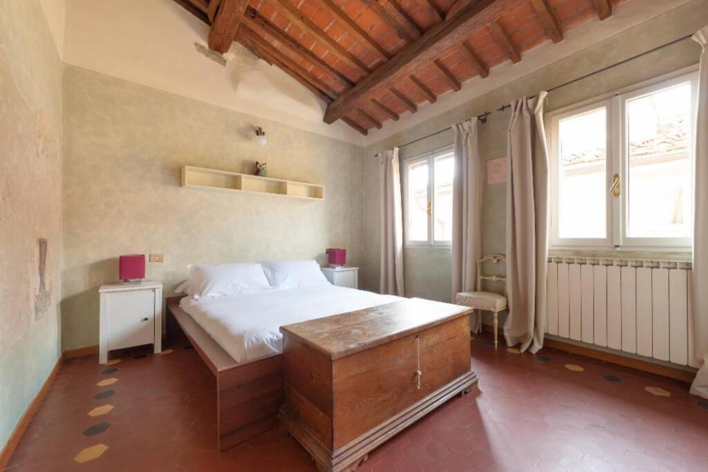 Apartamento Medieval Tower House Near Ponte Vecchio - Florença