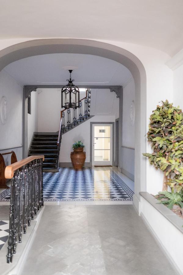 Apartment Pergola White Loft Florence