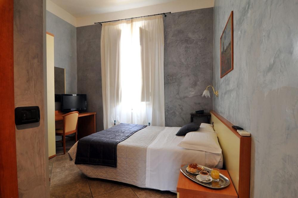 Hotell Angelica 2*