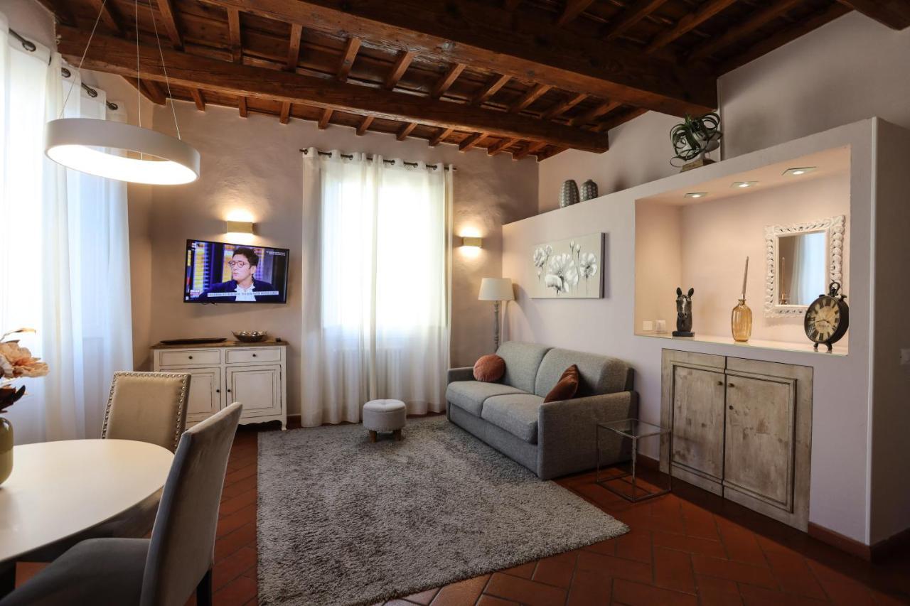 Santo Spirito - Elegante In Pieno Centro Apartamento Florença