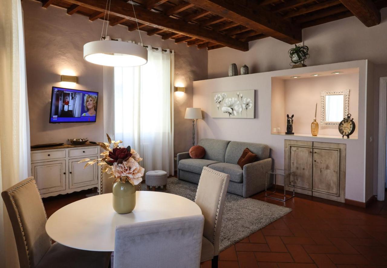 Apartamento Santo Spirito - Elegante In Pieno Centro