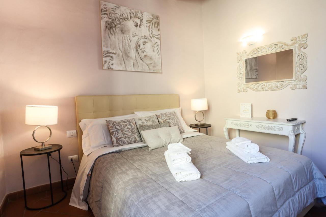Santo Spirito - Elegante In Pieno Centro Apartamento Florença