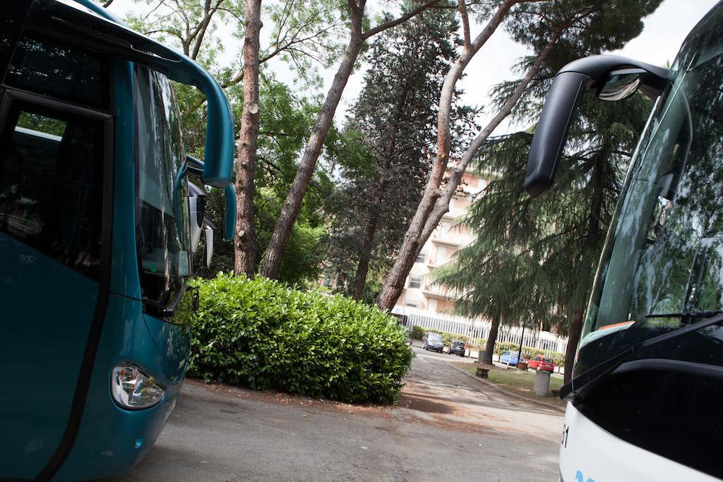 Auto Park Hotell