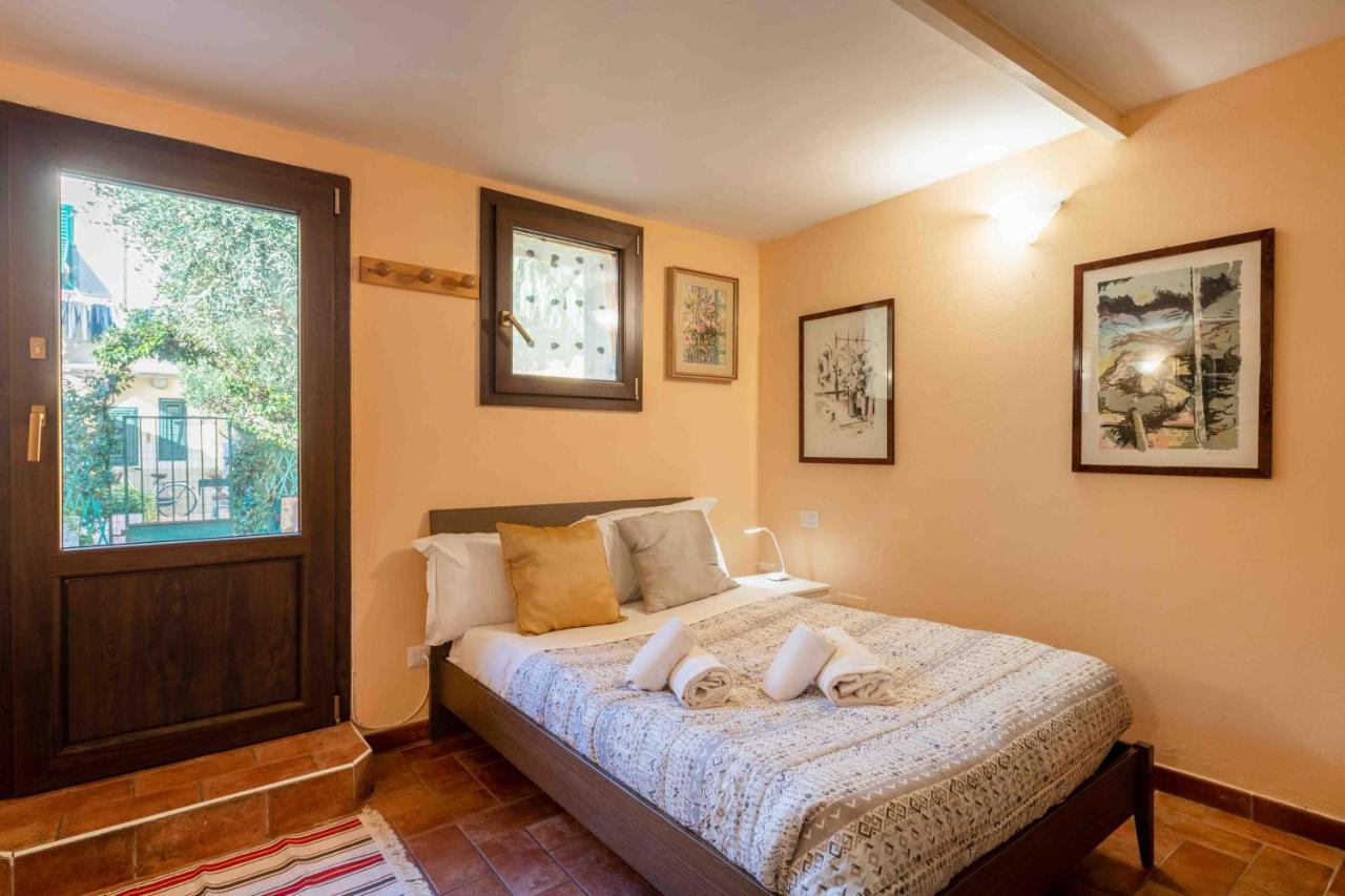 San Frediano Cozy Studio With Private Patio * Firenze