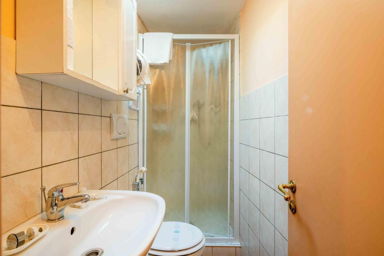 San Frediano Cozy Studio With Private Patio Leilighet *