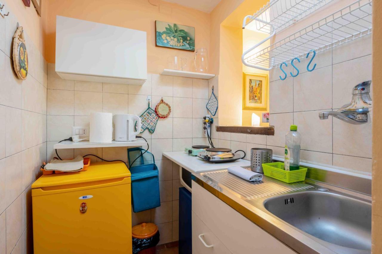 San Frediano Cozy Studio With Private Patio Leilighet *