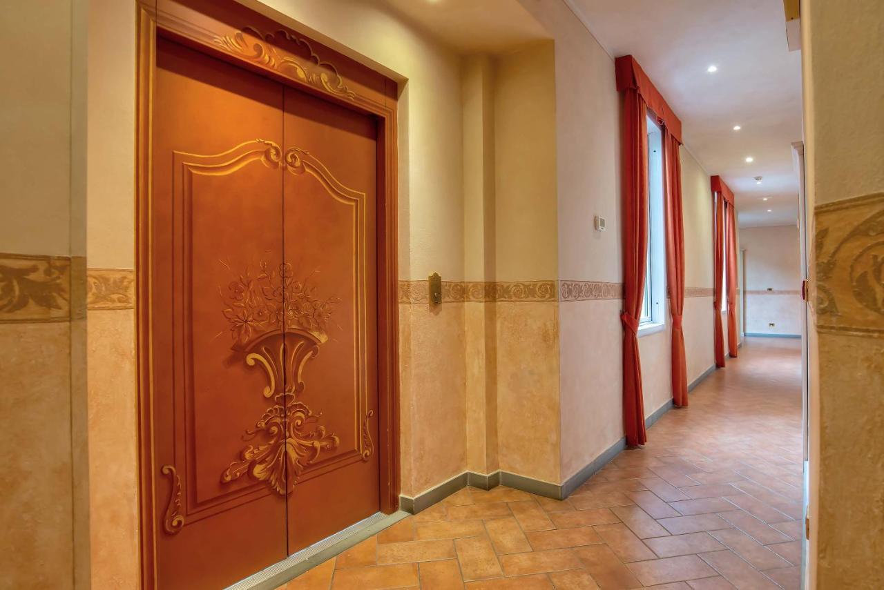 Alba Palace 3*