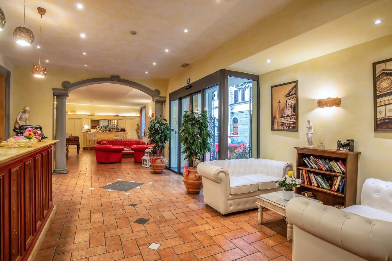Alba Palace 3*