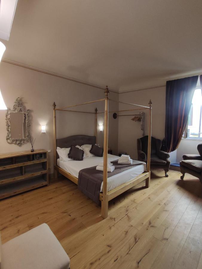 San Pier Novello In Oltrarno Couette-café 2*