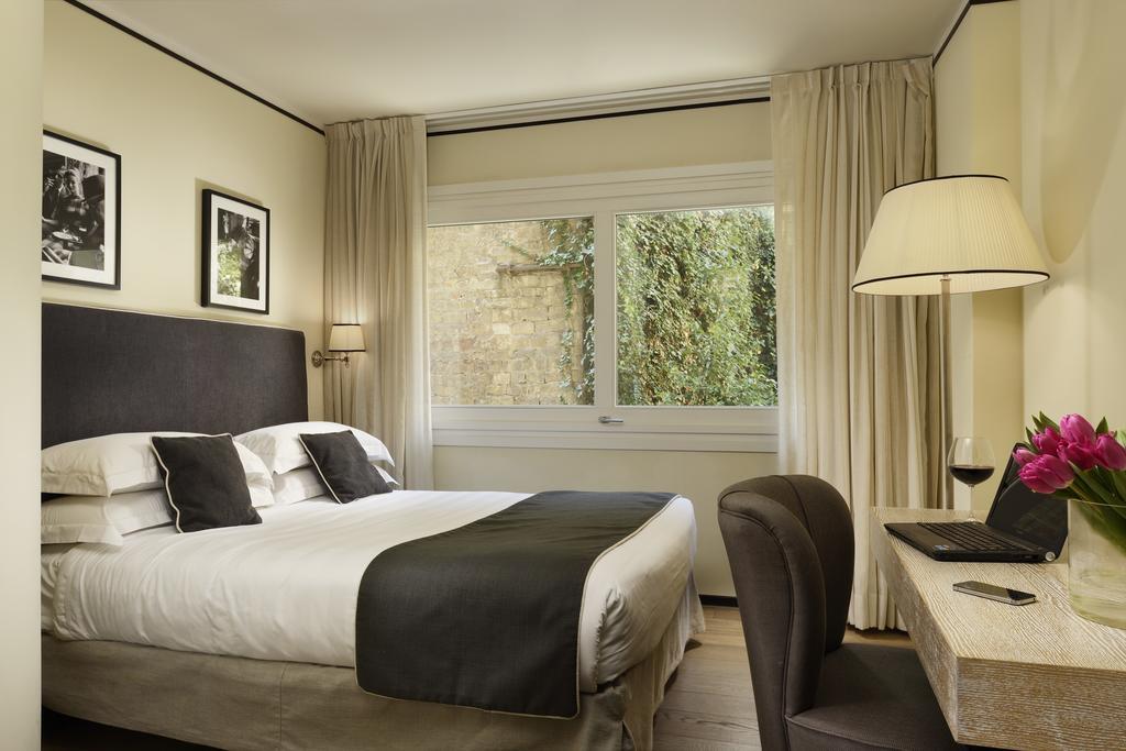 Hotel Ponte Vecchio Suites&spa 4*