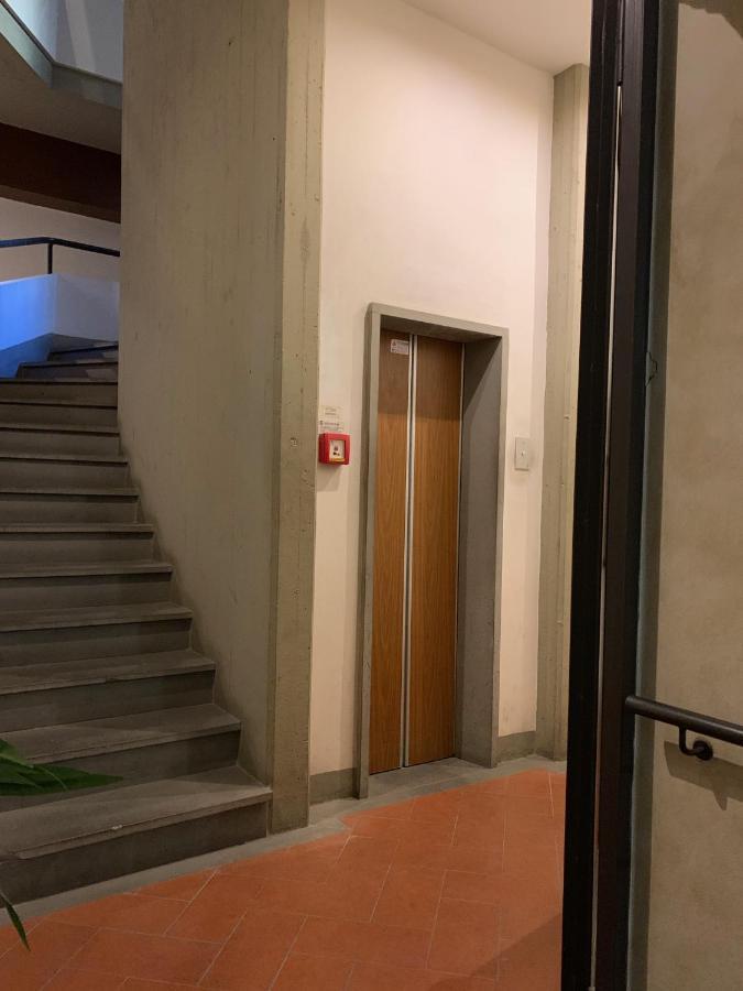 Signoria With Patio Appartamento