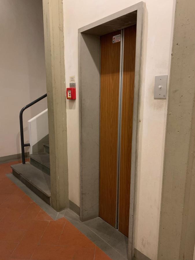 Signoria With Patio Appartamento
