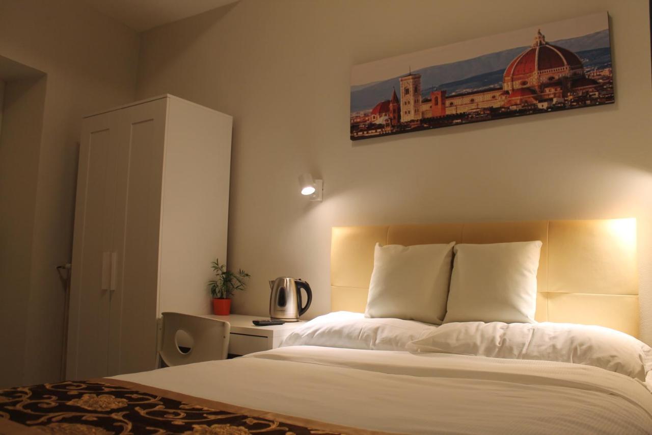 900 Toscana