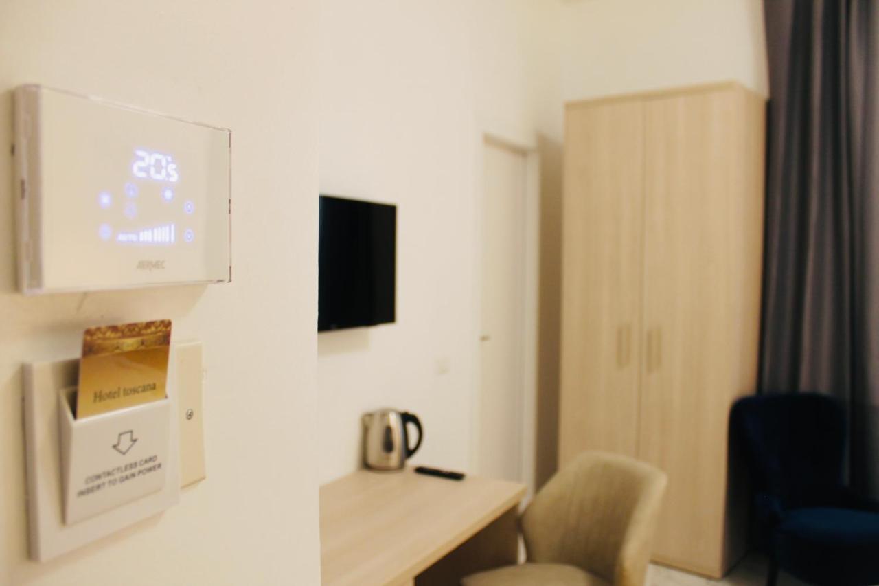 900 Toscana Hotel 2*