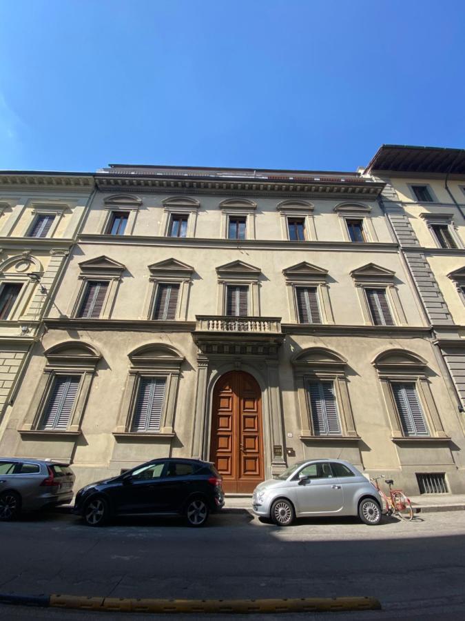 Cavour 83 * Firenze