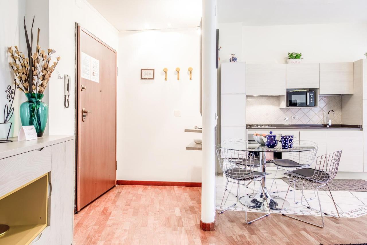 Guesthost - Elegant Ponte Vecchio Apartamento Florença
