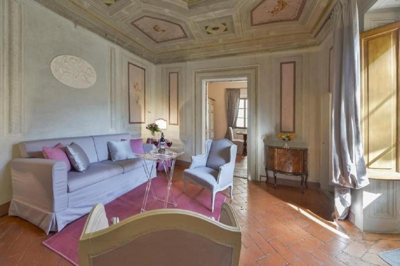 Appartamento Maggio Frescoes *
