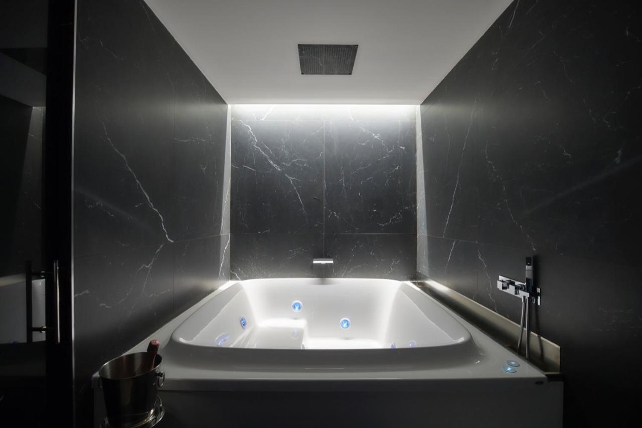 Five Stars Luxury With Jacuzzi Apartment *