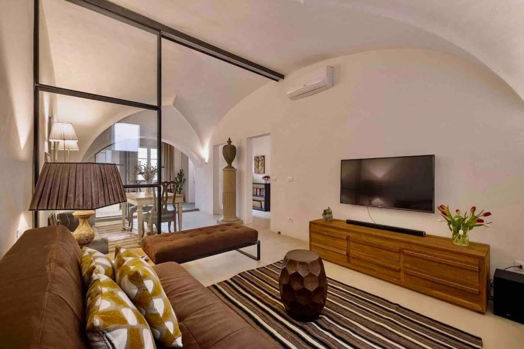 Apartamento Neriluxurysuite