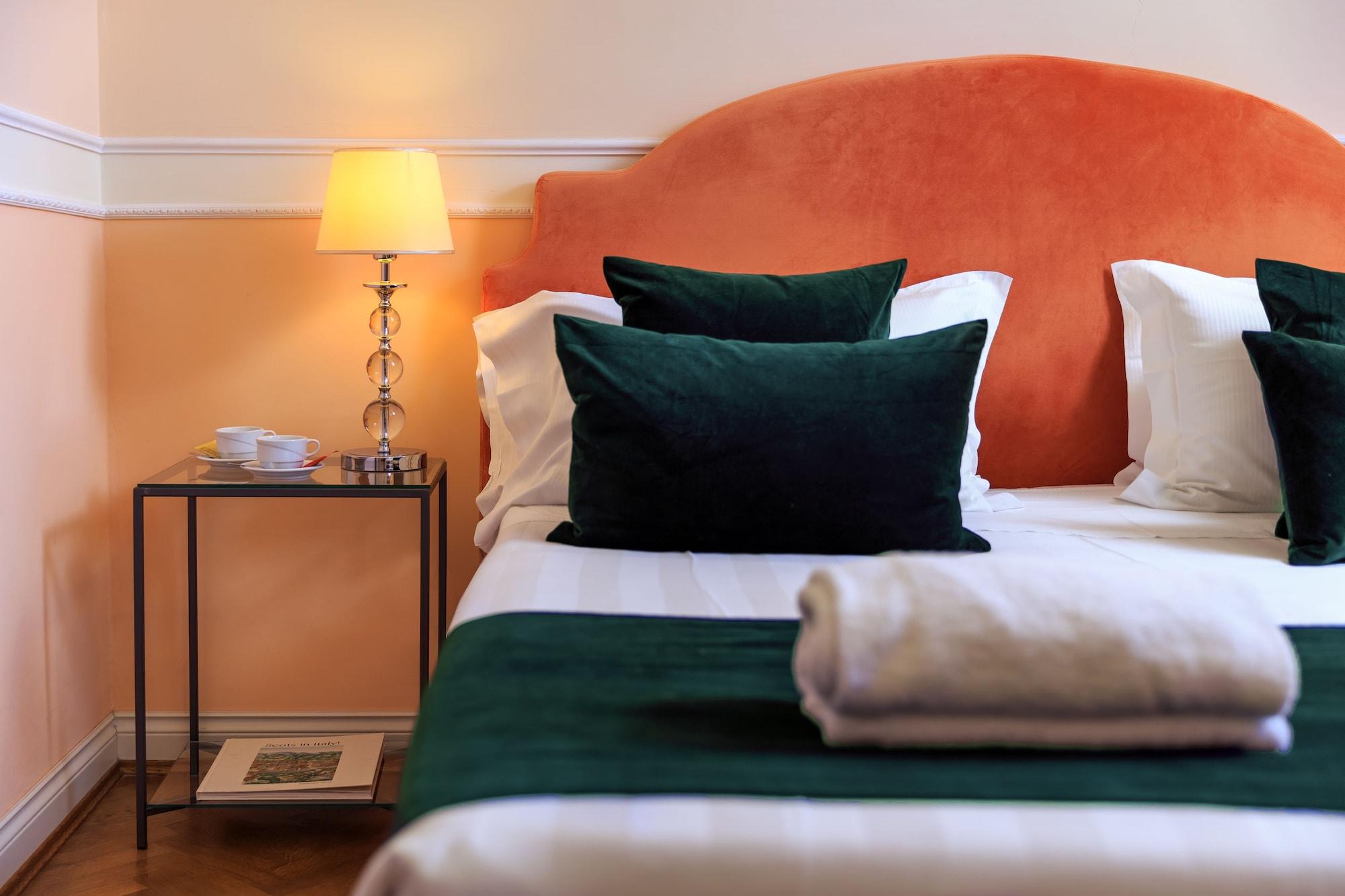 Carlotta Hotel 4*