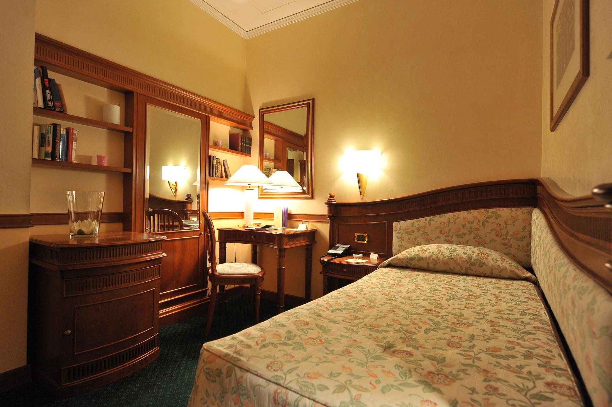 Degli Orafi Hotell 4*