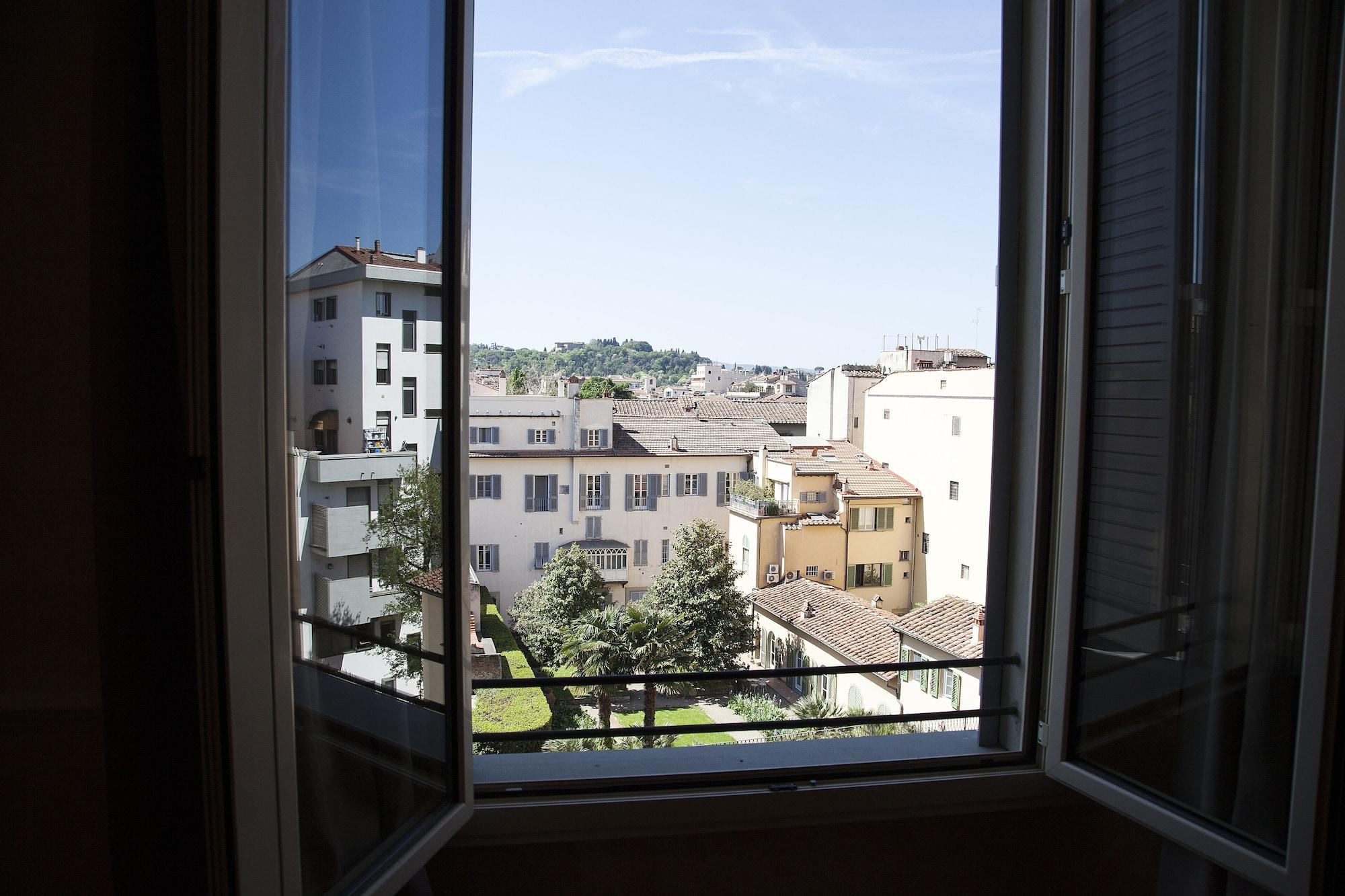 Hotel Aurora 3*