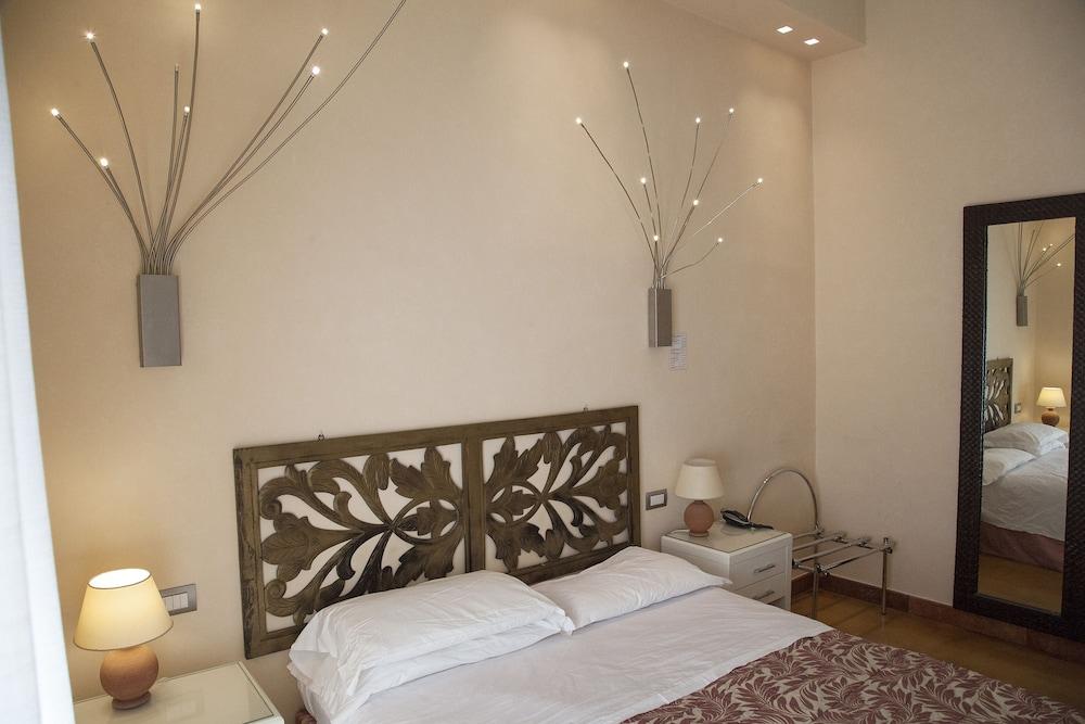 Hotel Aurora 3*