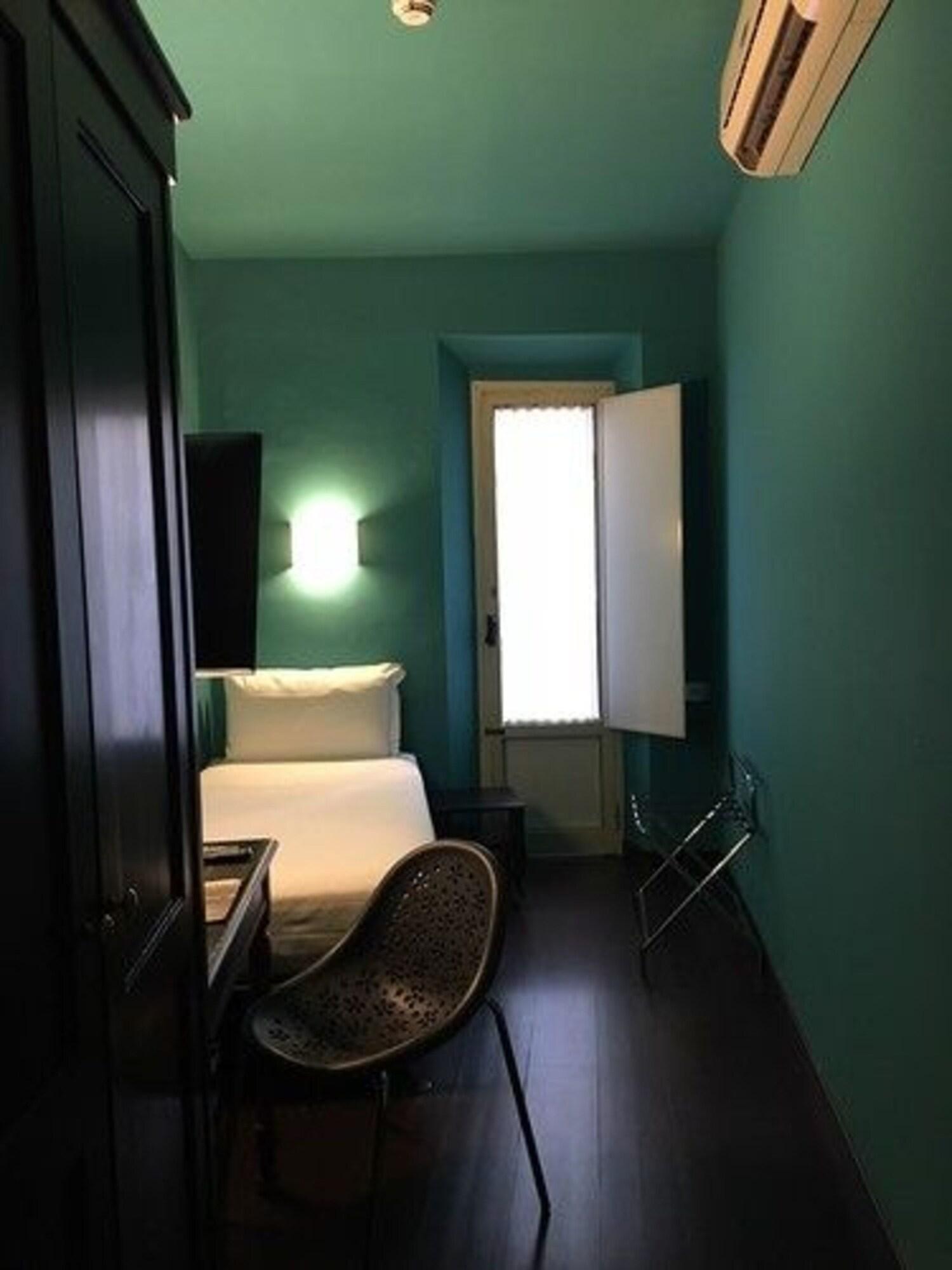 Universo Hotel 3*