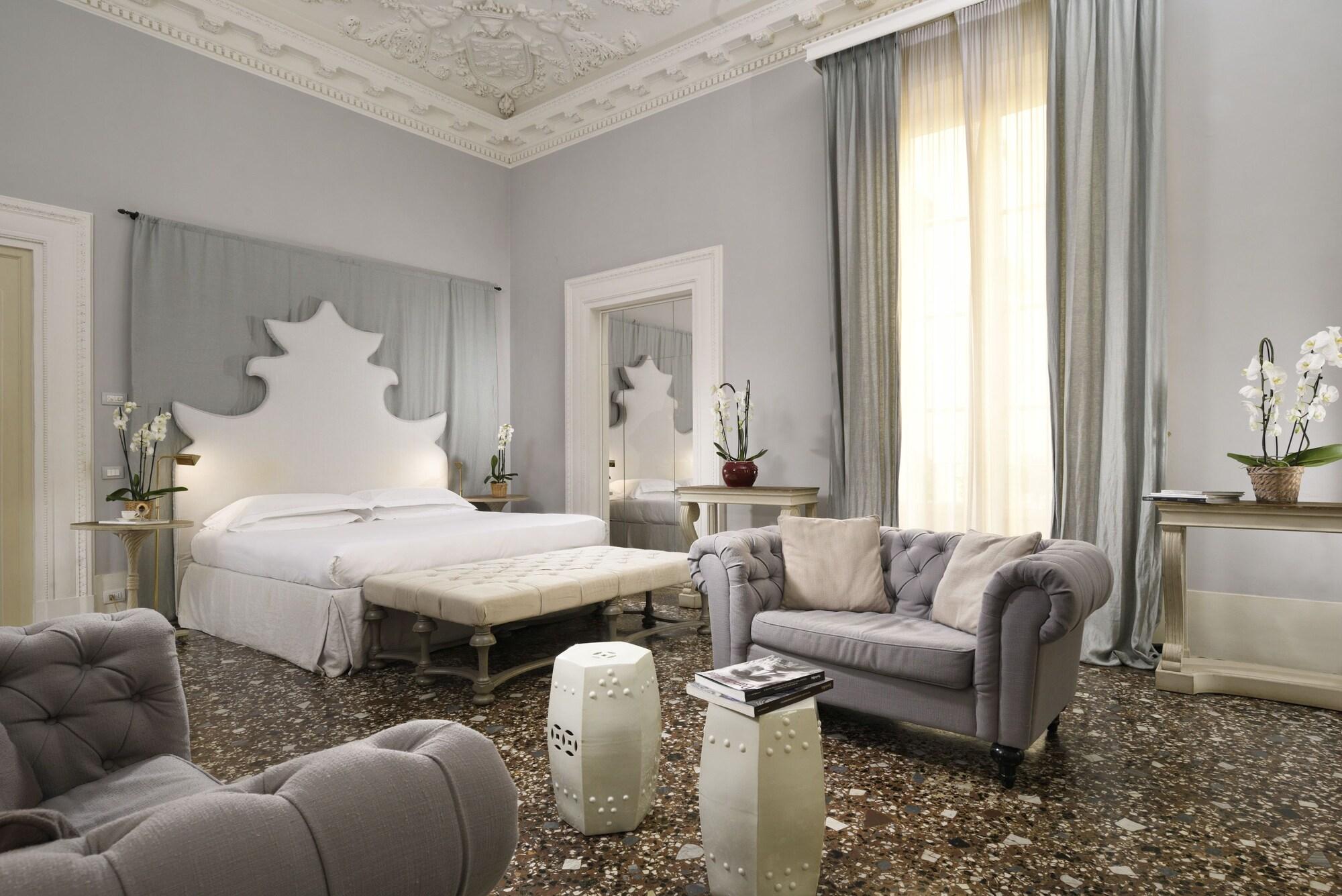 Hotel Al Palazzo Del Marchese Di Camugliano Residenza D'epoca Florence