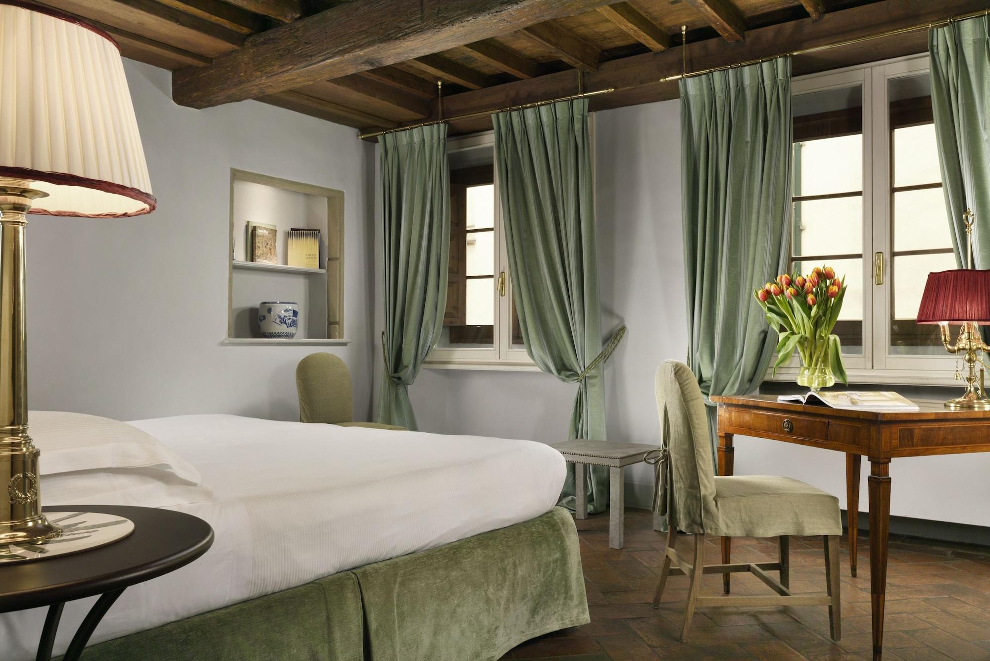 Al Palazzo Del Marchese Di Camugliano Residenza D'epoca Florence