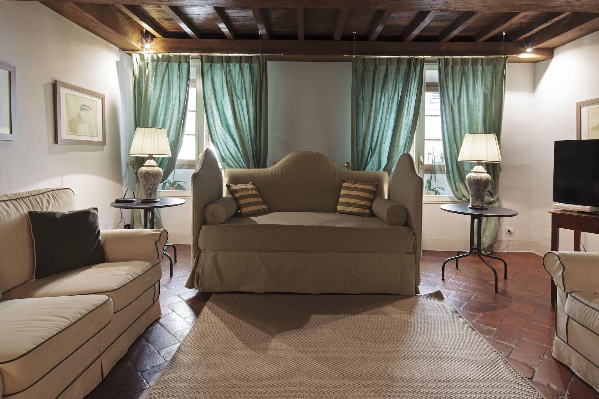 Al Palazzo Del Marchese Di Camugliano Residenza D'epoca Hotel 4*