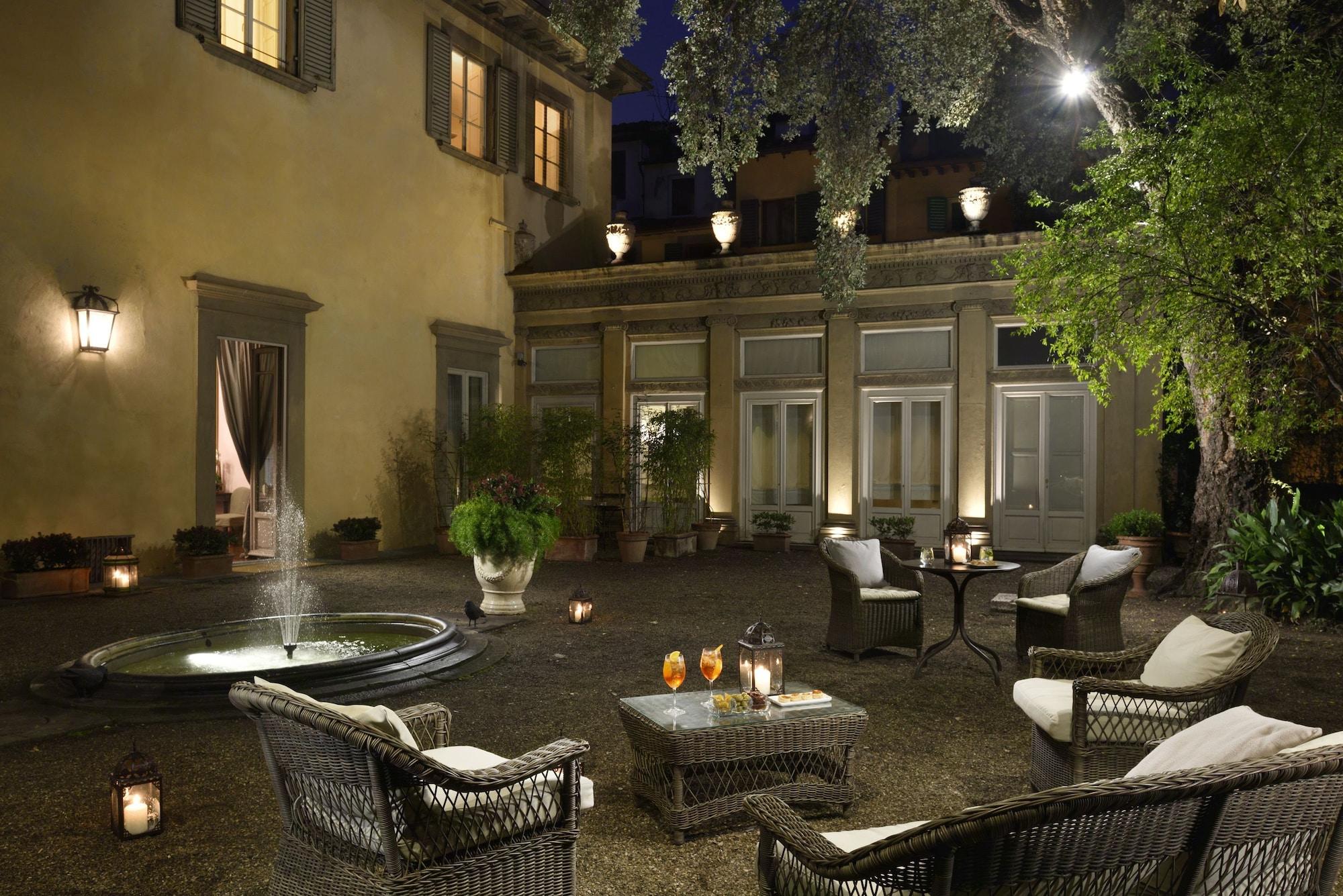 Hotel Al Palazzo Del Marchese Di Camugliano Residenza D'epoca