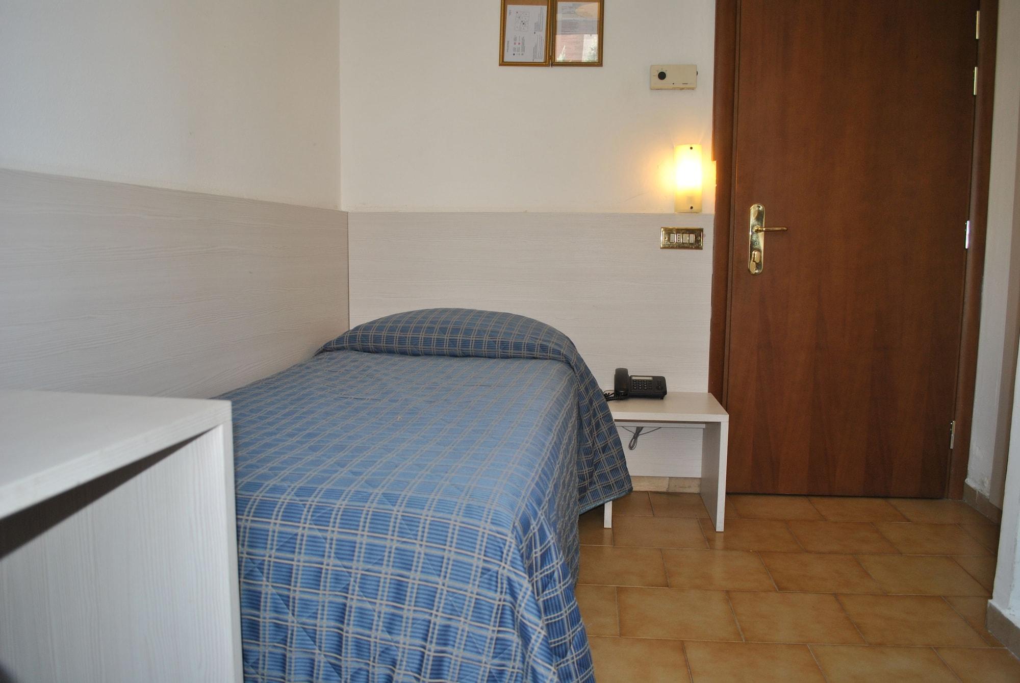 Auto Park Hotell 3*