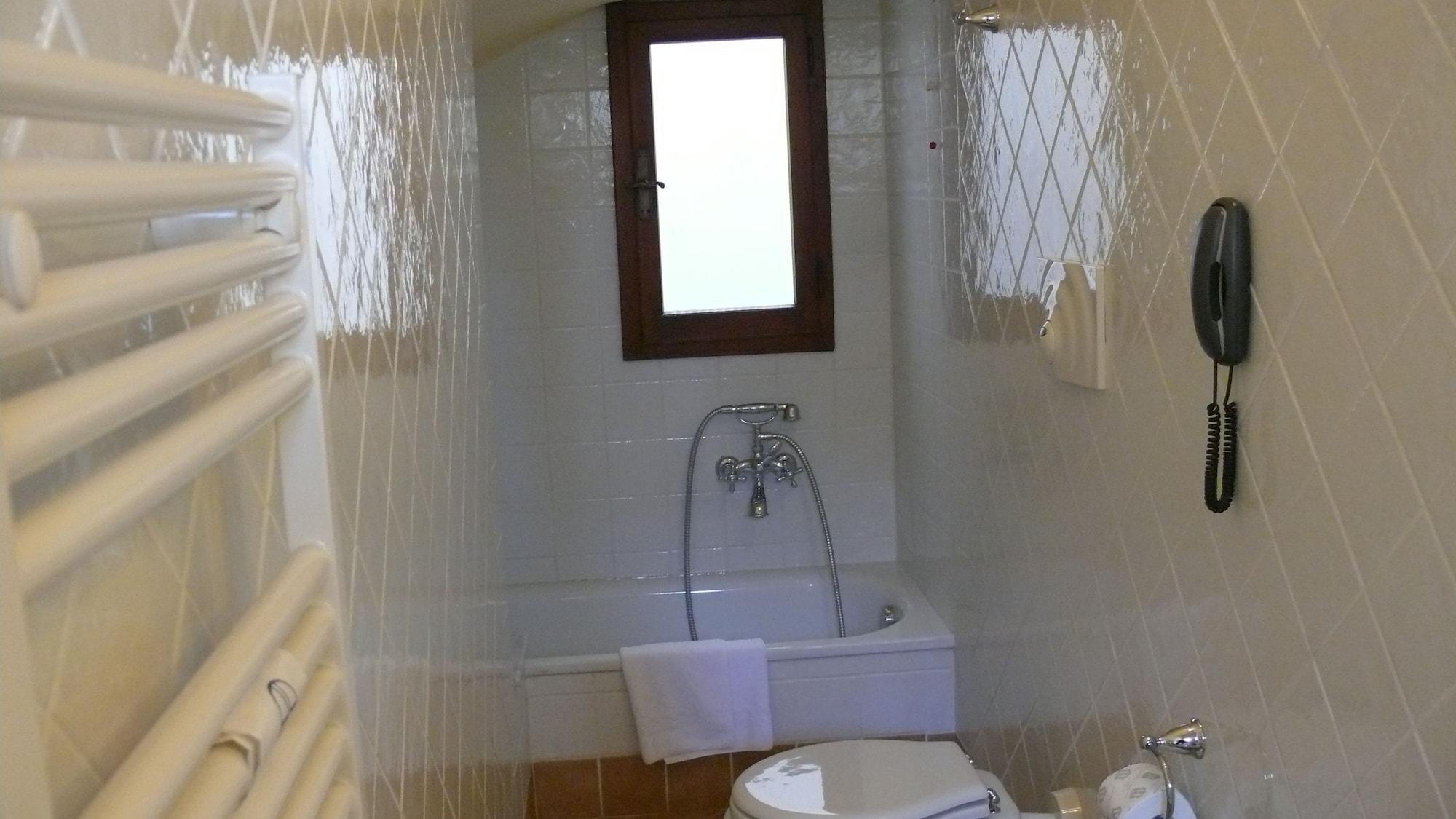 Michelangiolo Aparthotel 3*