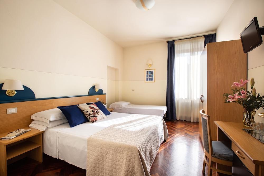 Aramis Deluxe 2* Firenze