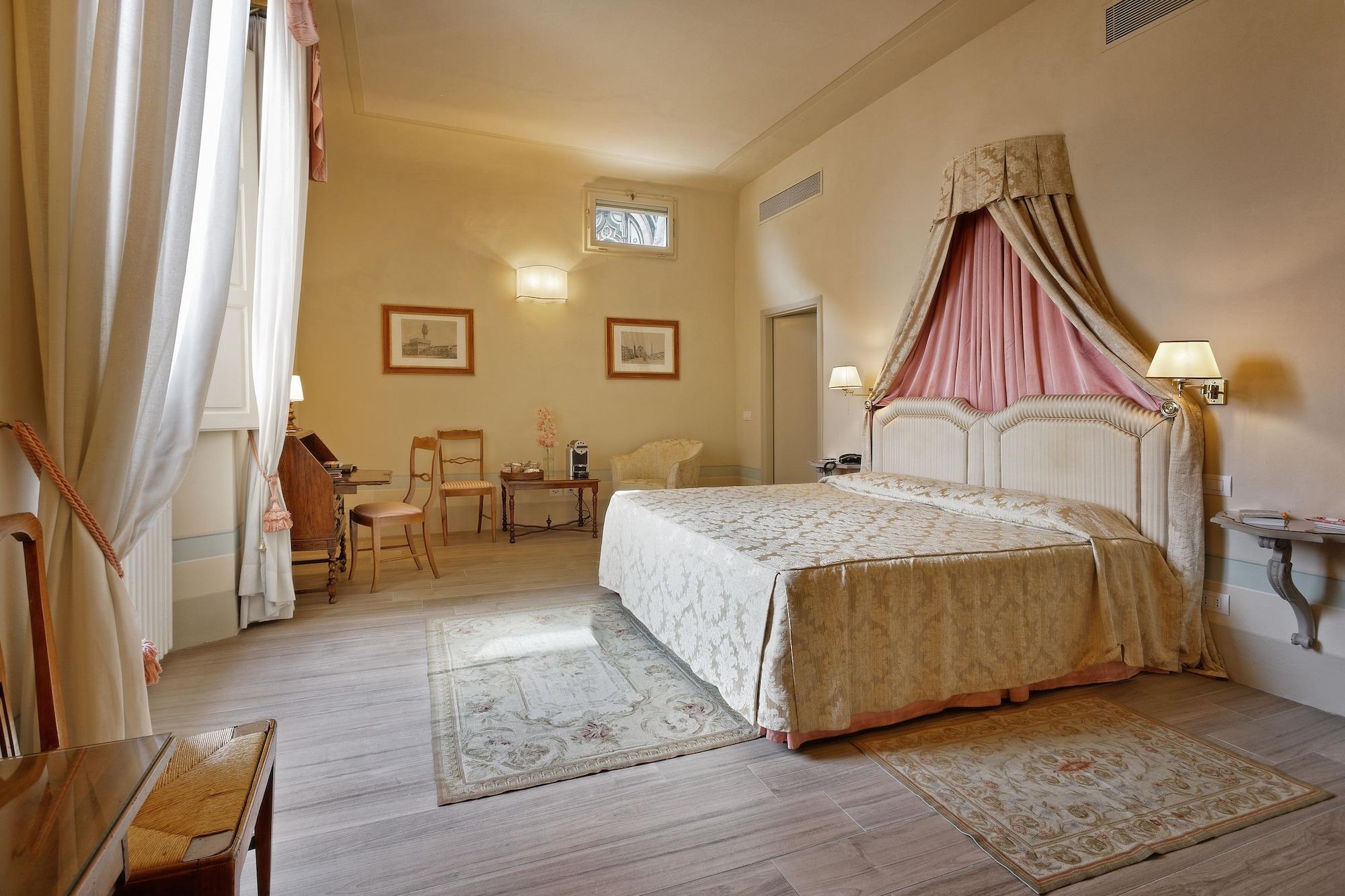 Palazzo Niccolini Al Duomo Hotel 3*