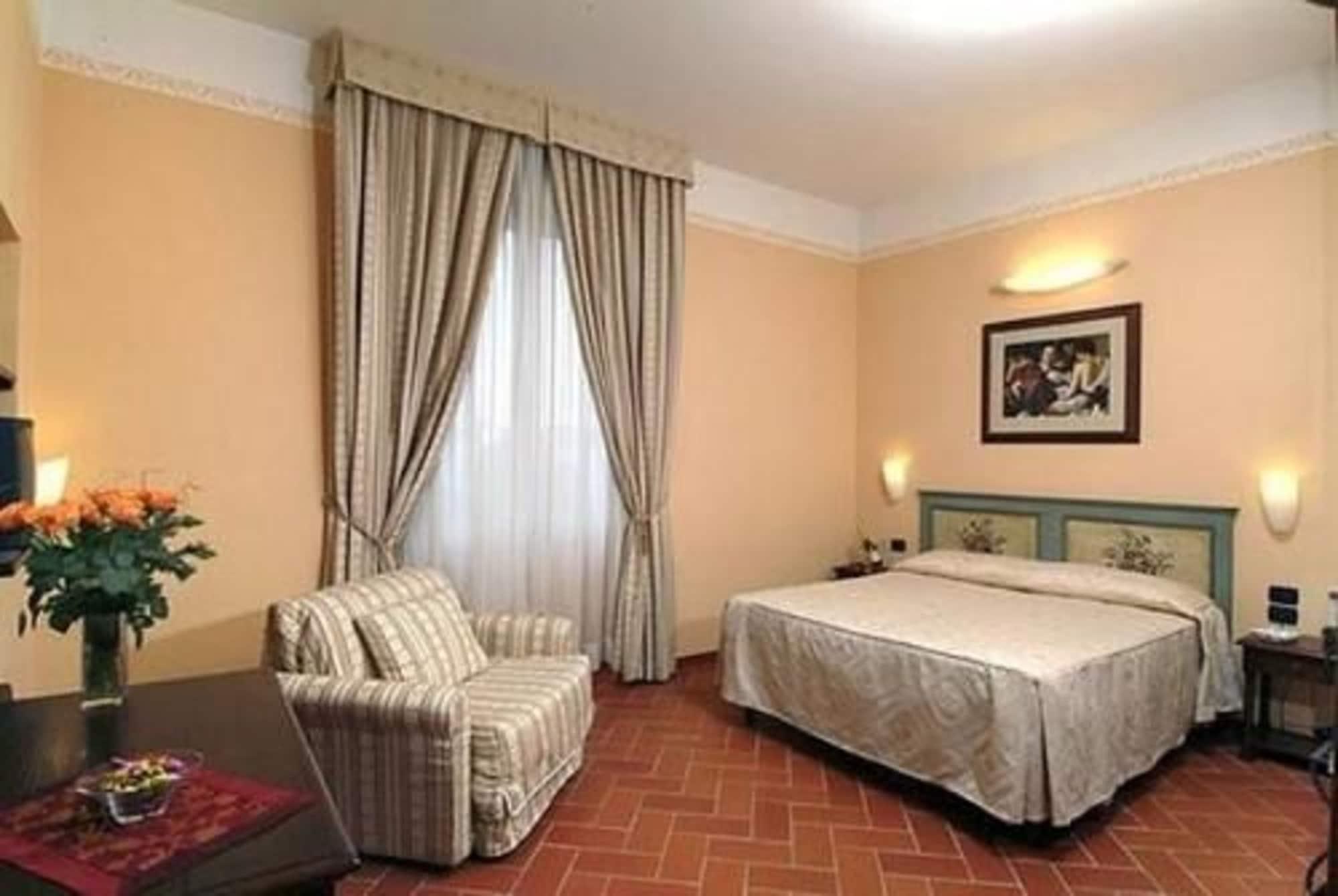 Caravaggio Hotel 3*