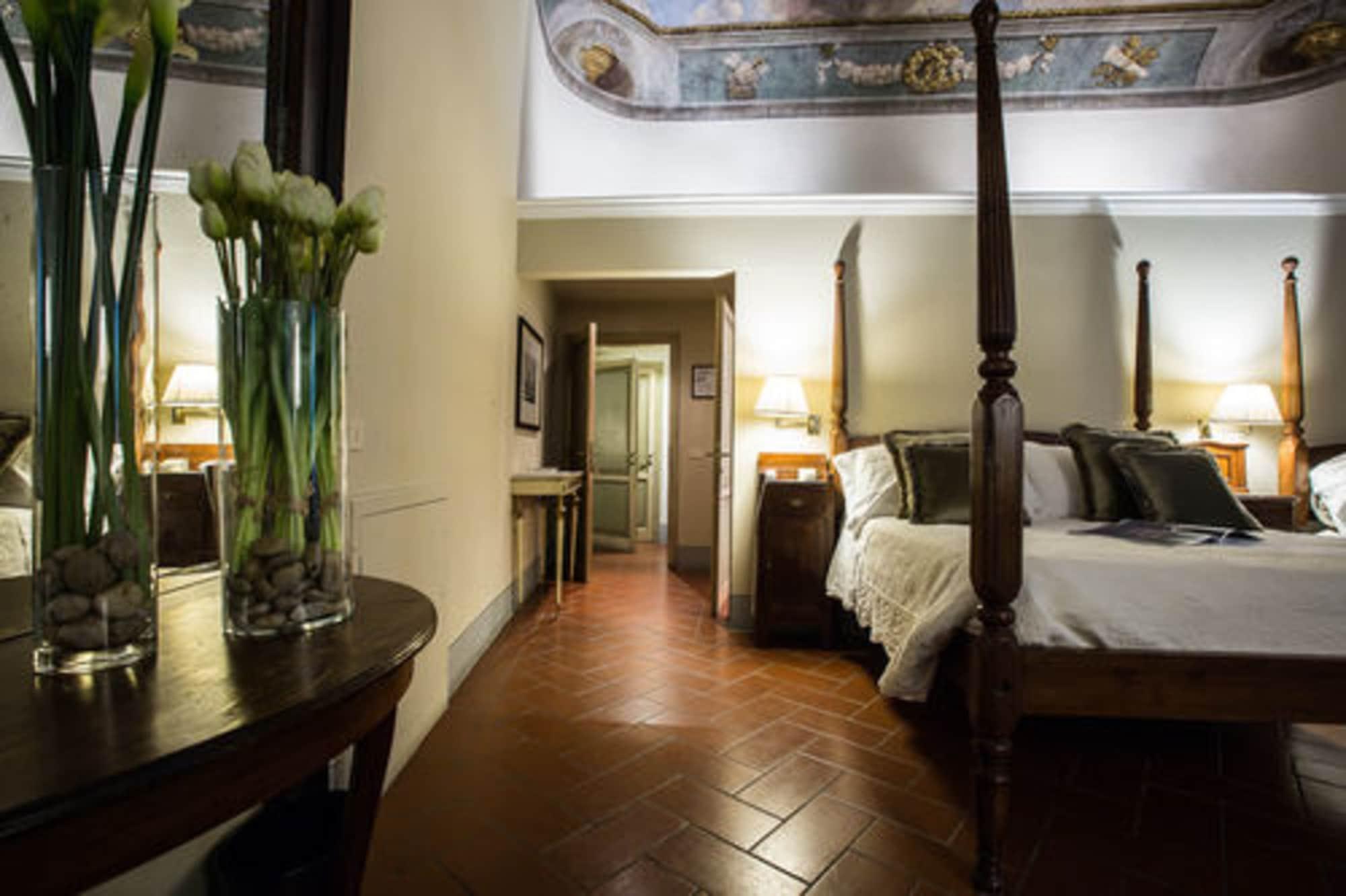 Burchianti Hotel 3*