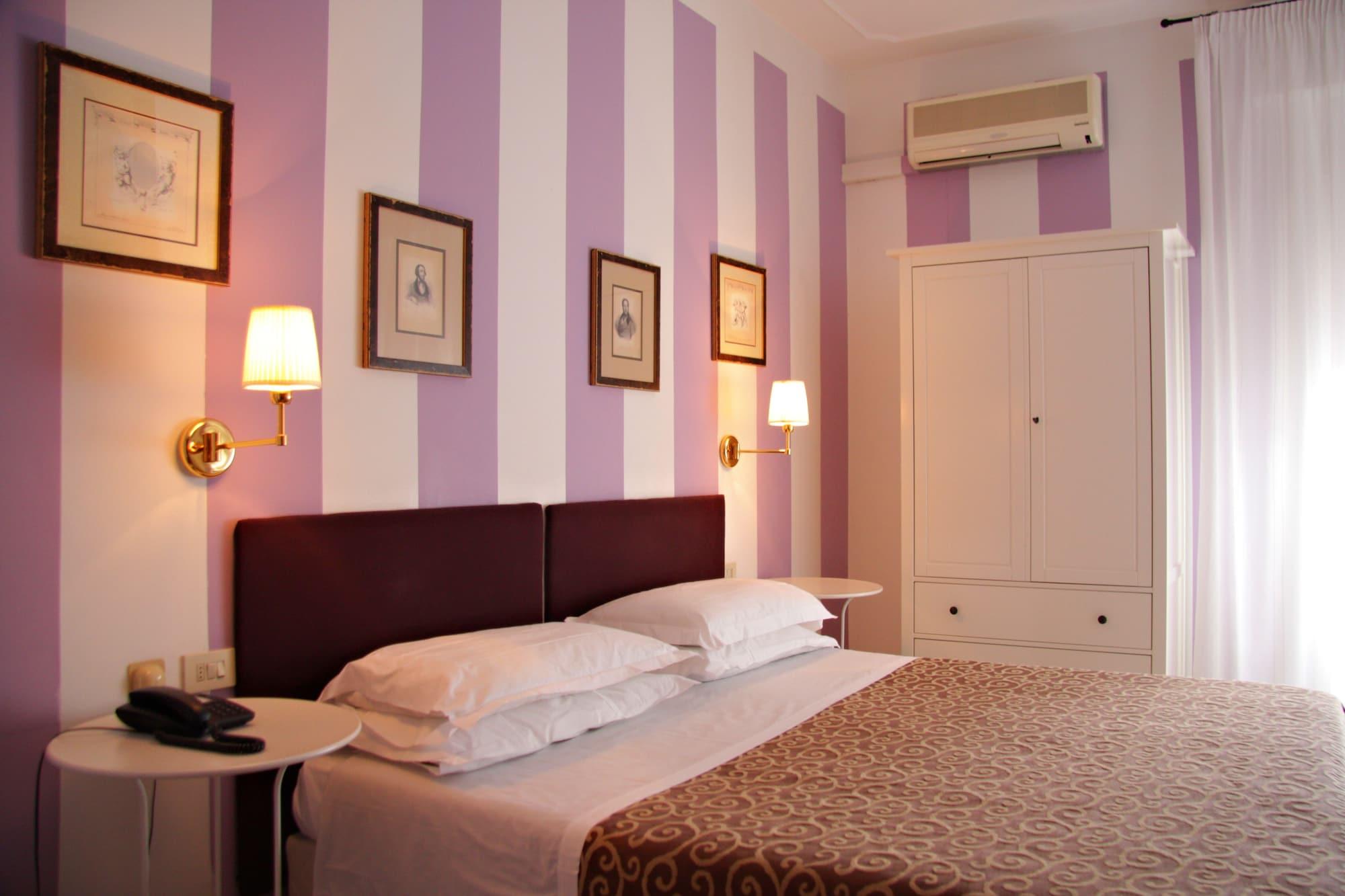 Alex Firenze