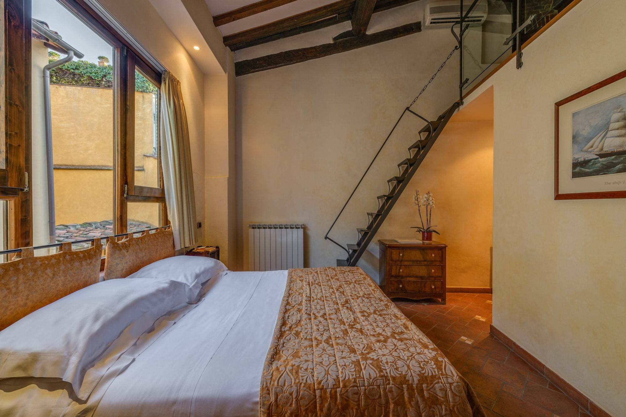 Bed & Breakfast Residenza D'epoca In Piazza Della Signoria Firenze