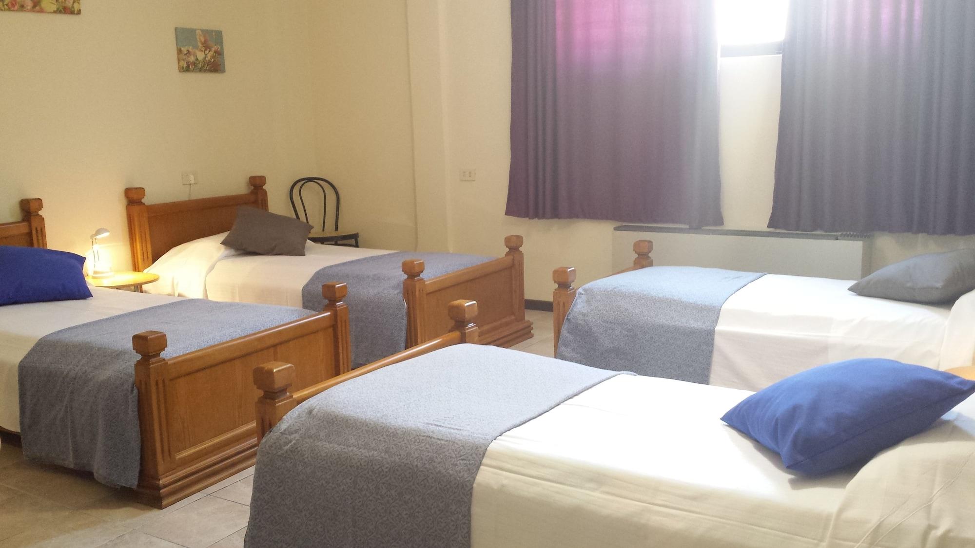 Hotel 2000 2*