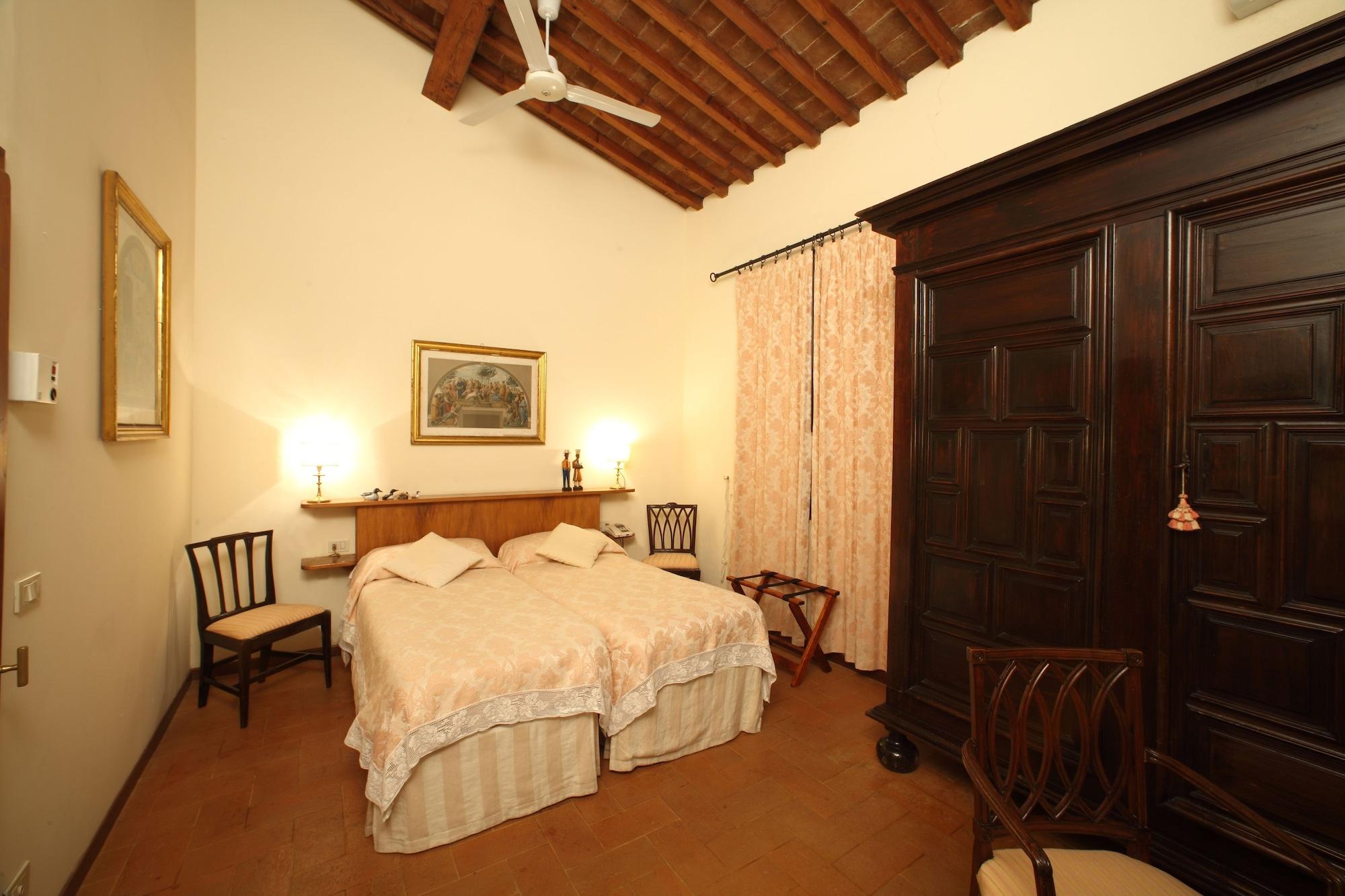 Rovezzano Bed & Breakfast 3*