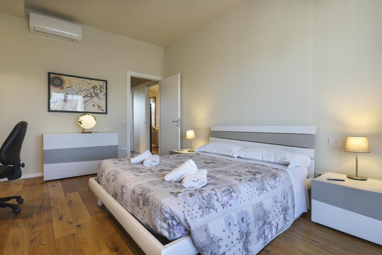 Dalla Giulia - A/c, Wi-fi, Private Parking - Sweet Dreams In Lejlighed Firenze
