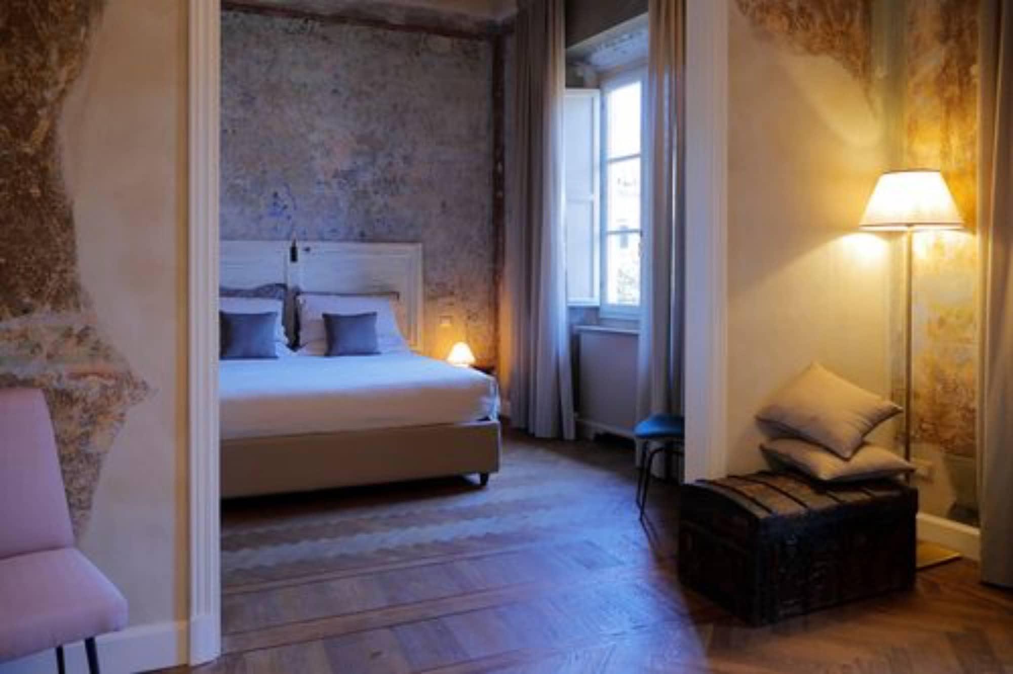 Residenza La Musa Amarcord Gjestgiverier Firenze