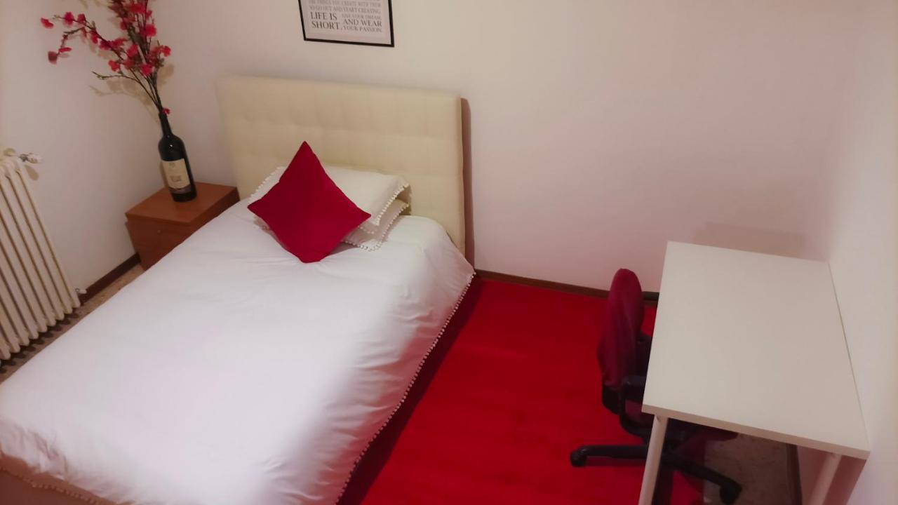 Privat bolig Unique & Beautiful Bedroom In Of Firenze