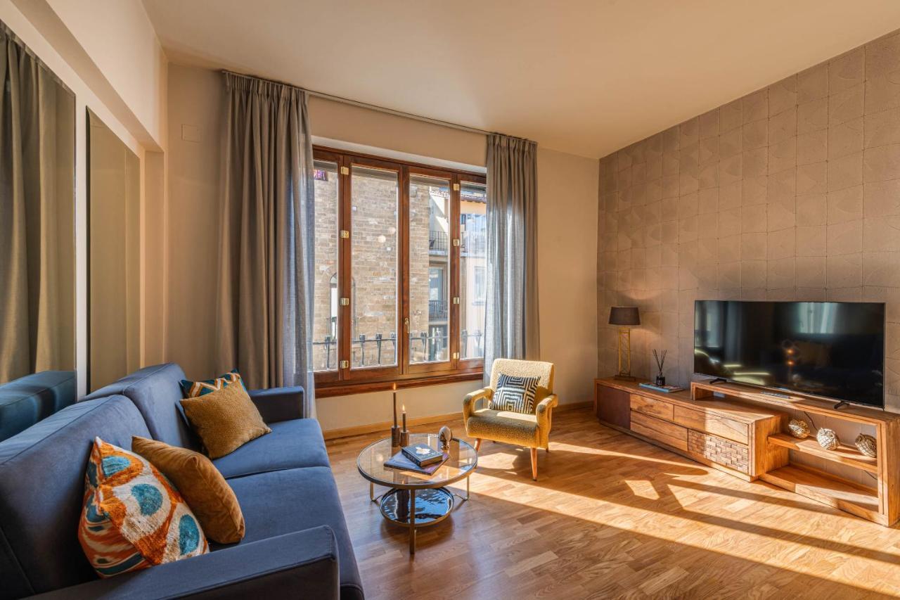 Apartment - Santo Stefano's Mirror Florence