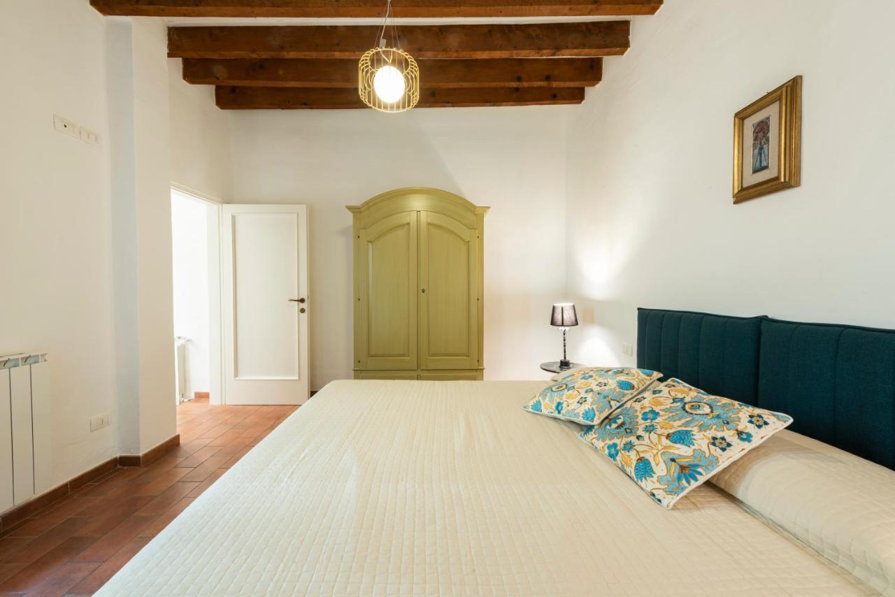 Santa Croce Palace By Mmega Apartamento Florença