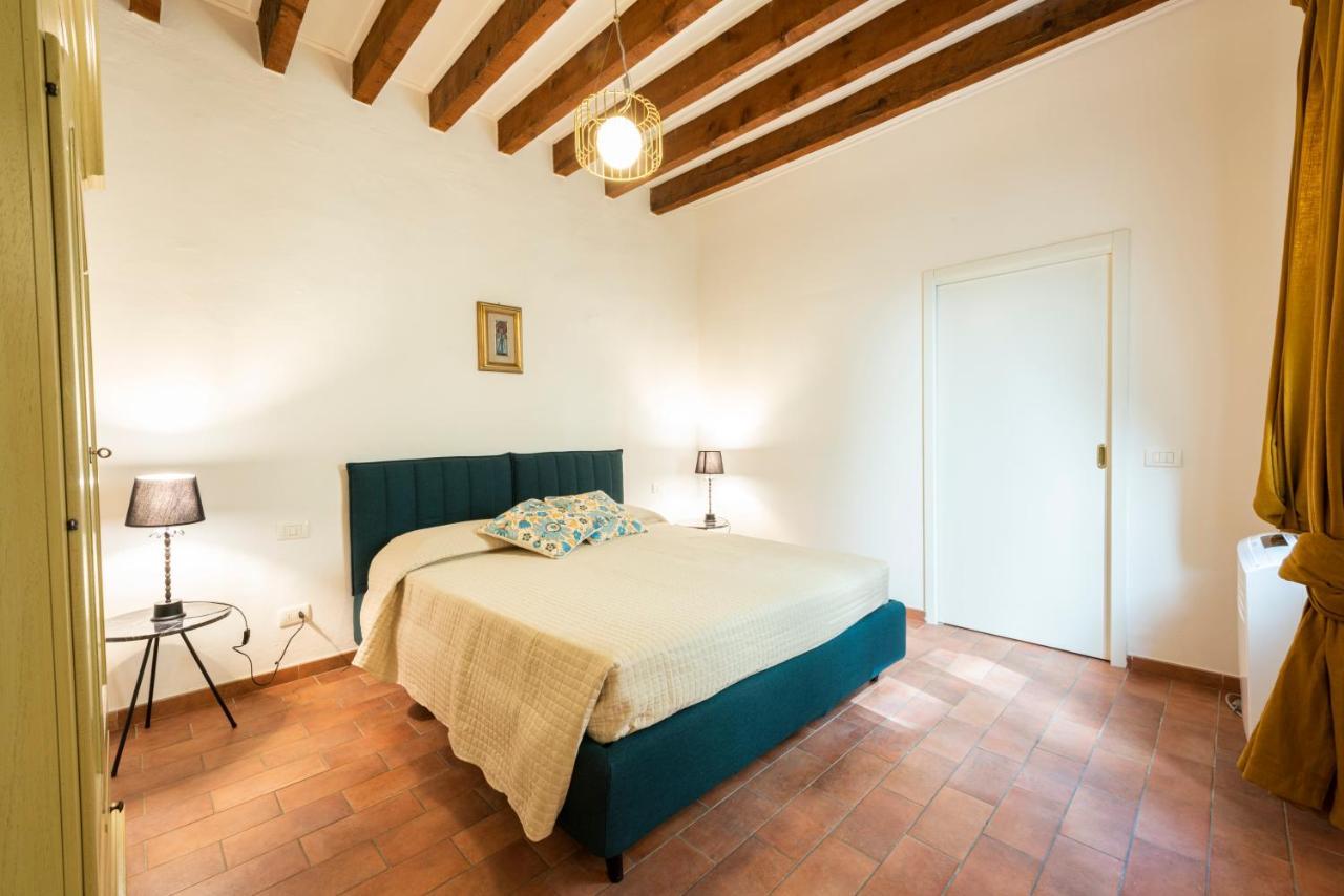 Santa Croce Palace By Mmega Apartamento