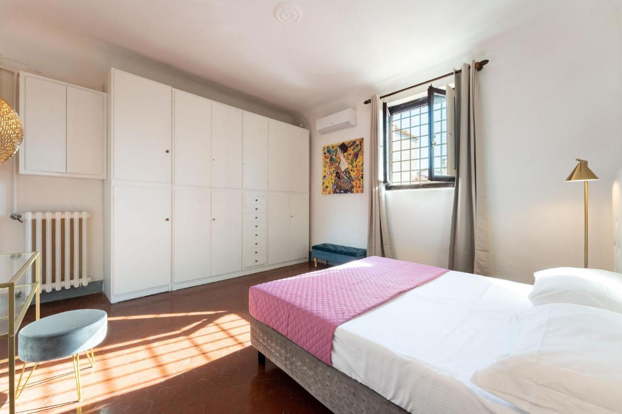 Borgo Santa Croce Apartment Florence